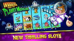 Casino games lobby on jl100 featuring slots and live dealer tables